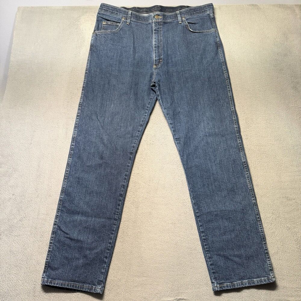 Wrangler Rugged Wear Flex Jeans Mens 40x32 Blue Straight Leg Dark Wash Denim